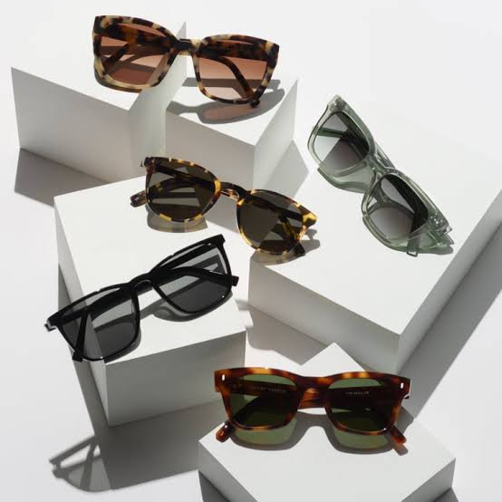 Glasses & Eyewear